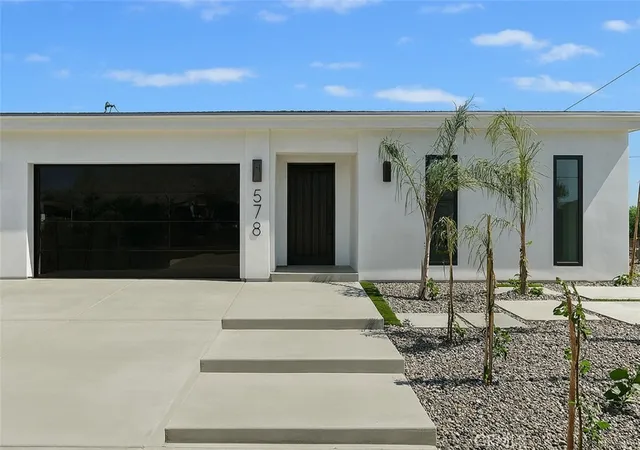 1st image of 578 W Avenida Cerca, Palm Springs, CA 92262 | MLS# SR26128122