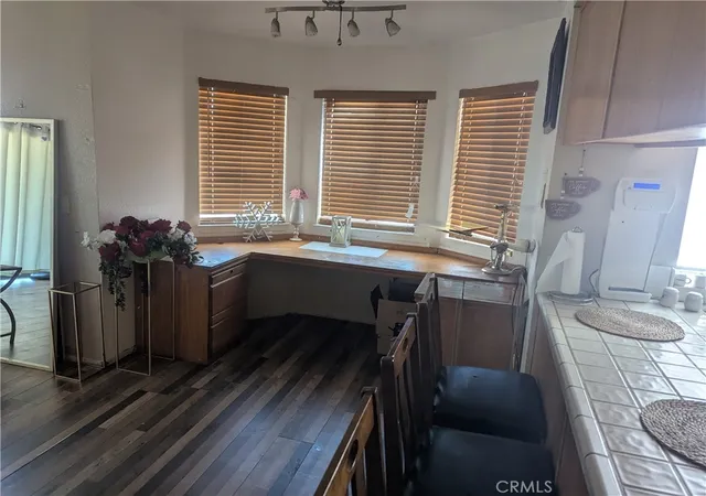 12th image of 7183 Via Flores, Hesperia, CA 92345 | MLS# DW26128143