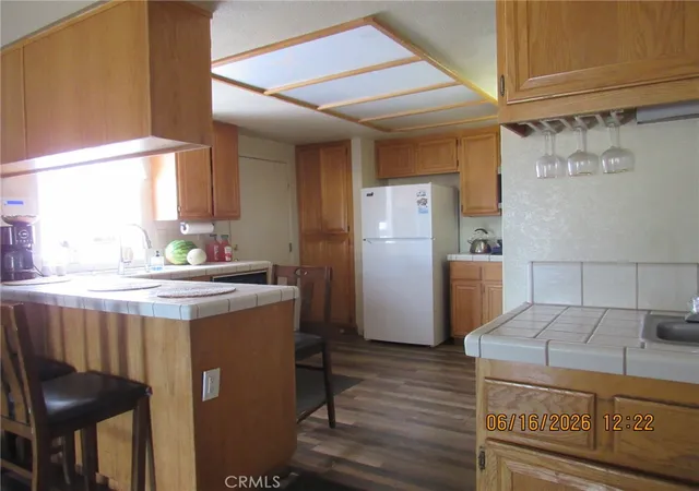 2nd image of 7183 Via Flores, Hesperia, CA 92345 | MLS# DW26128143