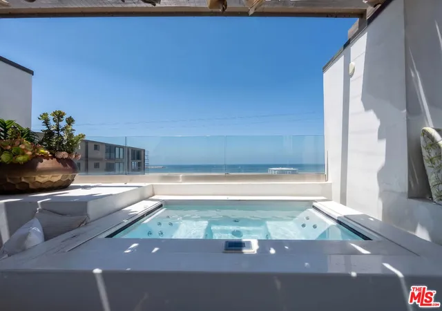 2nd image of 15 Reef St, Marina Del Rey, CA 90292 | MLS# 26843409