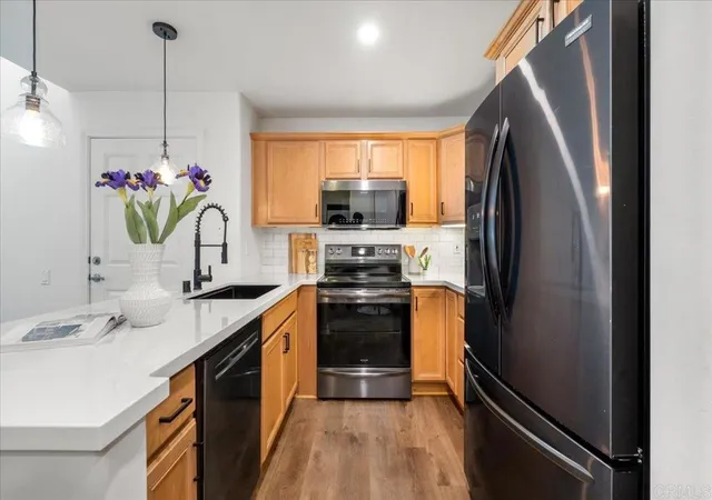 4th image of 5404 Balboa Arms Dr #469, San Diego, CA 92117 | MLS# NDP2605643