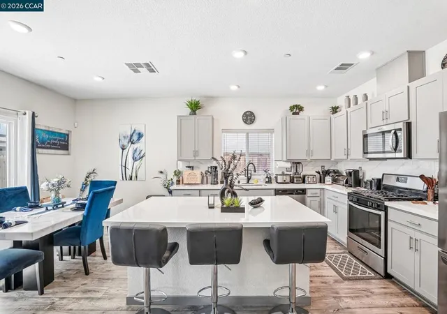 5th image of 6828 Oakum Way, Stockton, CA 95219 | MLS# 41138077