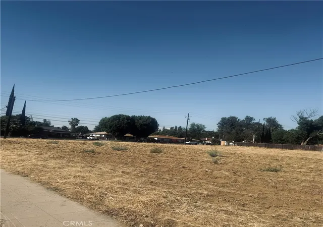 Photo 1 of Land for sale at 127 S Fine, Fresno, CA 93727 | MLS# FR26128213 | Listing updated on 2026-10-06