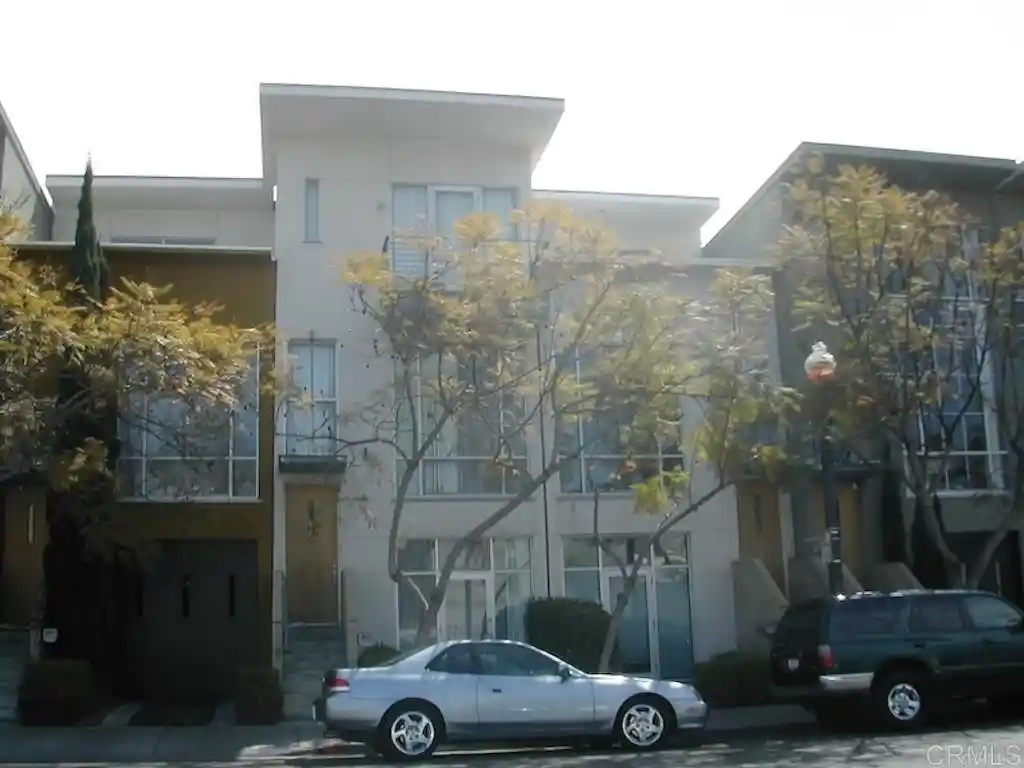 Single family home for sale at 1535 Kettner Blvd, San Diego, CA 92101 | MLS# NDP2605646