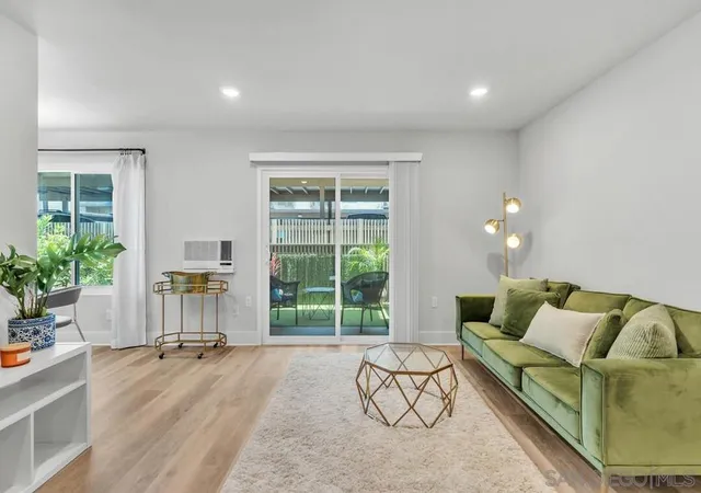 4th image of 8644 Via Mallorca #F, La Jolla, CA 92037 | MLS# 260014229SD