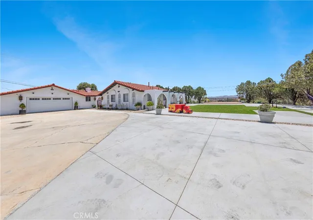 Homes for sale in Redlands, CA | 31050 Bedford, Redlands, CA 92373 | MLS# IV26128311
