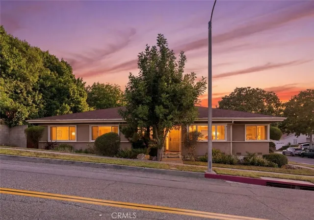 Photo 2 of Single family home for sale at 4715 Presidio, View Park, CA 90043 | MLS# OC26126775 | Listing updated on 2026-09-28