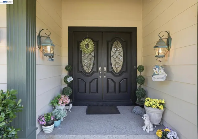 Photo 3 of Single family home for sale at 2229 Stewart Ave, Walnut Creek, CA 94596 | MLS# 41138101 | Listing updated on 2026-10-08