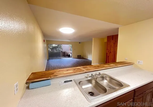 Photo 3 of Condo for sale at 1621 Hotel Cir #E131, San Diego, CA 92108 | MLS# 260014253SD | Listing updated on 2026-06-13