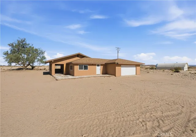 Homes for sale in Newberry Springs, CA | 46275 Palma Vista, Newberry Springs, CA 92365 | MLS# HD26125367