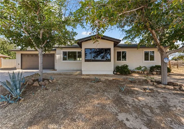 5th image of 16114 Valeport, Lancaster, CA 93535 | MLS# SR26128416