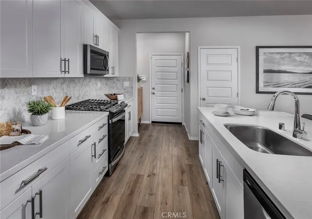 4th image of 2043 Grapefruit St, Redlands, CA 92374 | MLS# OC26126262