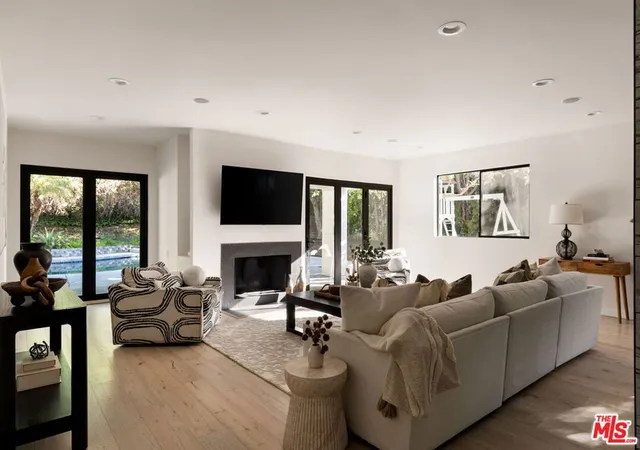 Homes for sale in Calabasas, CA | 4020 Park Melinda, Calabasas, CA 91302 | MLS# 26846729