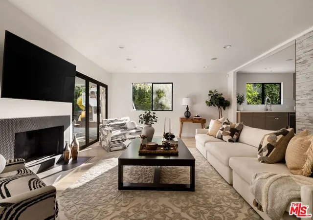 Homes for sale in Calabasas, CA | 4020 Park Melinda, Calabasas, CA 91302 | MLS# 26846729
