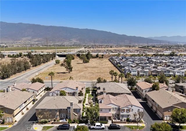 2nd image of 14975 S Highland Ave, Fontana, CA 92336