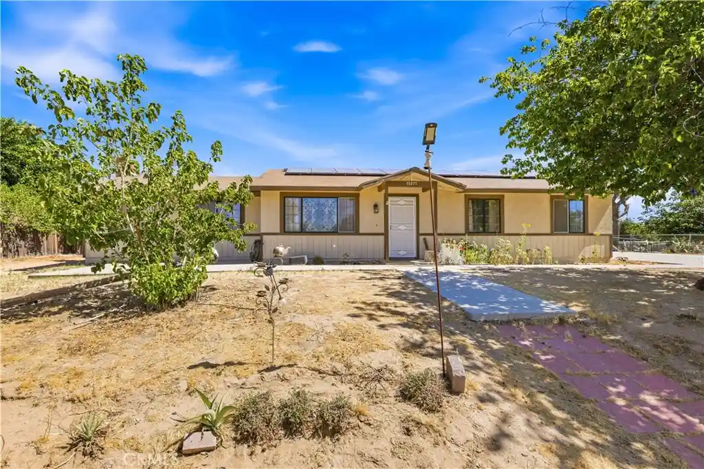 Single family home for sale at 15871 E Ave Q1, Palmdale, CA 93591 | MLS# PW26127747