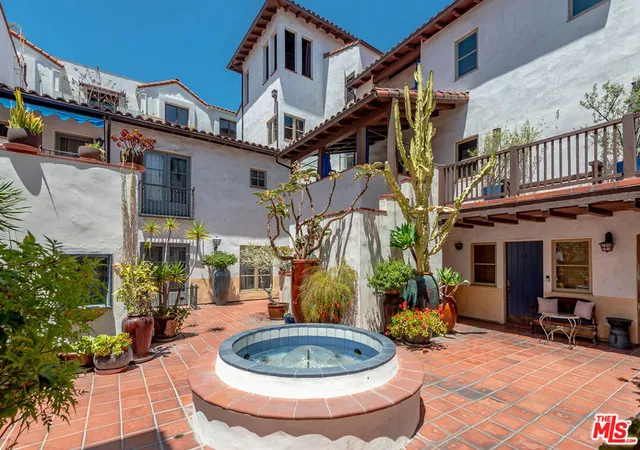 Homes for sale in Los Angeles, CA | 1414 N Harper Ave #10, Los Angeles, CA 90046 | MLS# 26845655