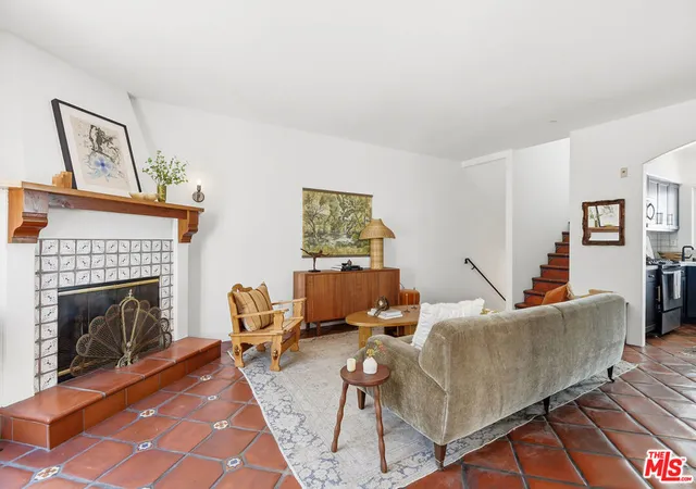 Homes for sale in Los Angeles, CA | 1414 N Harper Ave #10, Los Angeles, CA 90046 | MLS# 26845655