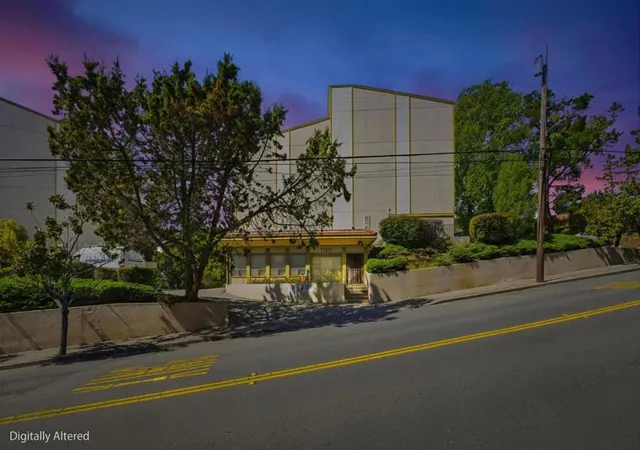 2nd image of 1510 E St, Fairview, CA 94541