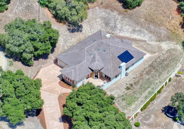2nd image of 13135 Big Sky Lane, Salinas, CA 93908 | MLS# ML82050821
