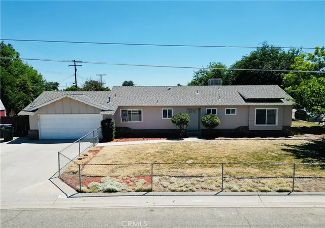 Homes for sale in Tulare, CA | 2081 E Stockham, Tulare, CA 93274 | MLS# FR26127211