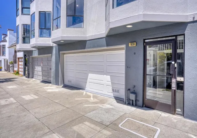4th image of 1630 Oakdale Ave, San Francisco, CA 94124 | MLS# ML82049693