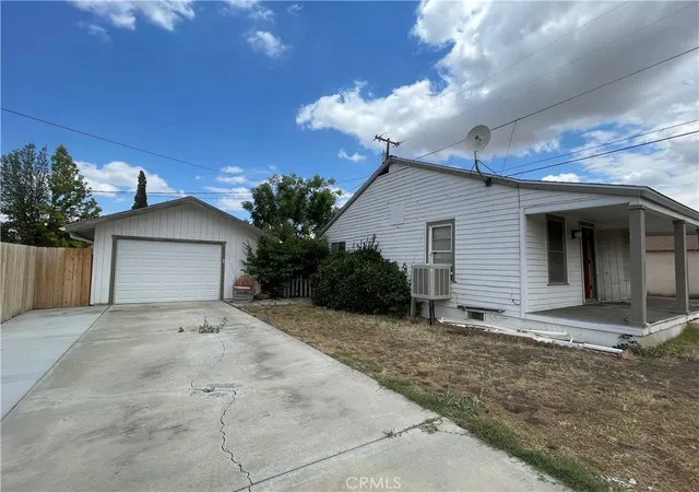 Homes for sale in Coalinga, CA | 356 California St, Coalinga, CA 93210 | MLS# FR26128674