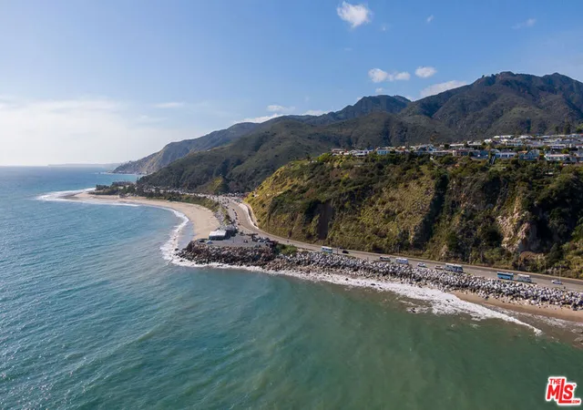 Homes for sale in Malibu, CA | 18429 Pacific Coast Hwy, Malibu, CA 90265 | MLS# 26846859