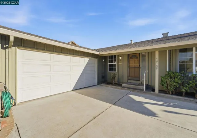 Homes for sale in Newark, CA | 35135 Charmwood Ct, Newark, CA 94560 | MLS# 41138187