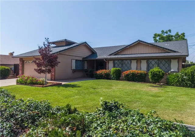 Homes for sale in Yucaipa, CA | 35250 Santa Rosa Dr, Yucaipa, CA 92399 | MLS# IG26127221