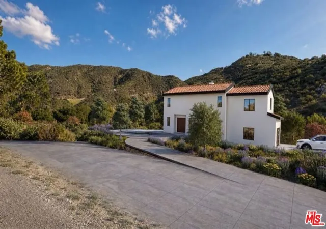 Photo 3 of Land for sale at 34134 Mulholland Hwy, Malibu, CA 90265 | MLS# 26846325 | Listing updated on 2026-09-19