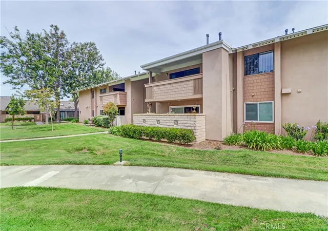 Homes for sale in Huntington Beach, CA | 8877 Lauderdale Ct, Huntington Beach, CA 92646