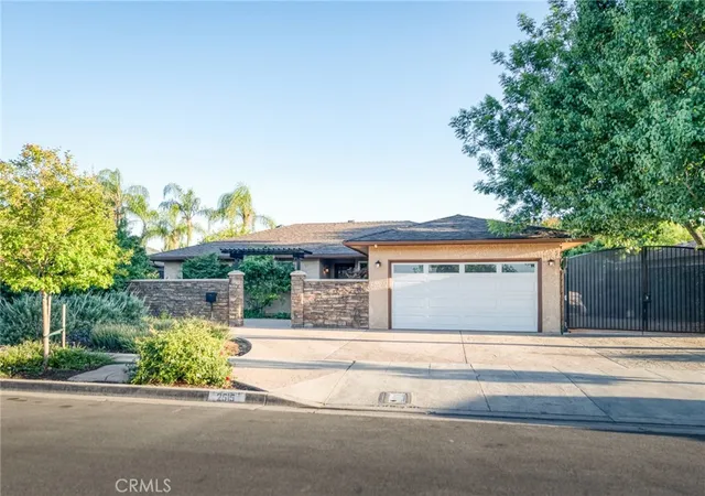 Homes for sale in Fresno, CA | 2515 E Los Altos, Fresno, CA 93710 | MLS# FR26128484