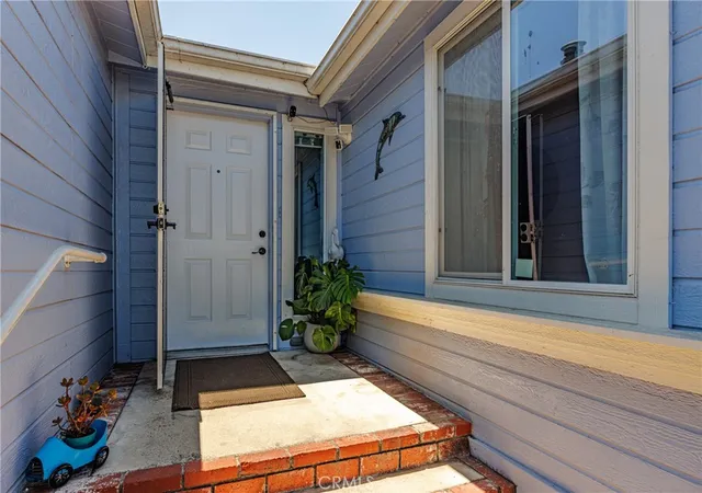 Photo 3 of Manufactured home for sale at 32742 Alipaz #153, San Juan Capistrano, CA 92675 | MLS# OC26128821 | Listing updated on 2026-09-30