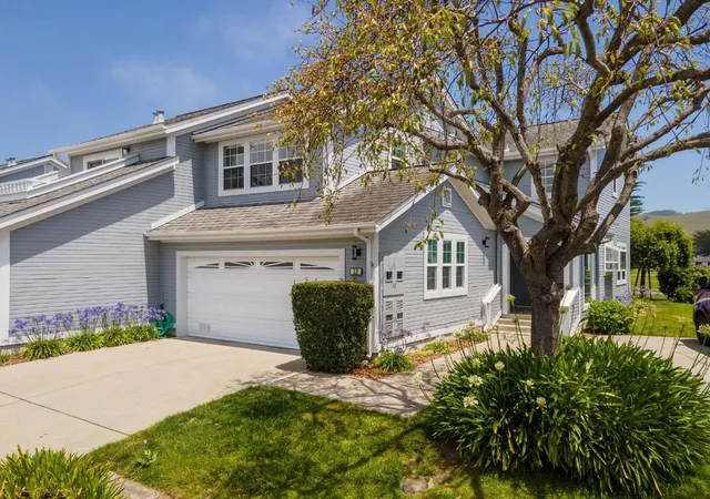 Homes for sale in Half Moon Bay, CA | 12 Bayhill Pl, Half Moon Bay, CA 94019 | MLS# ML82048506