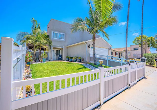 Photo 2 of Single family home for sale at 569 Delaware St, Imperial Beach, CA 91932 | MLS# PTP2604545 | Listing updated on 2026-09-27