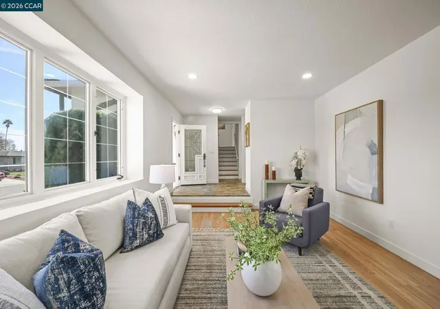 3rd image of 9881 Brunswick Way, San Ramon, CA 94583 | MLS# 41138209