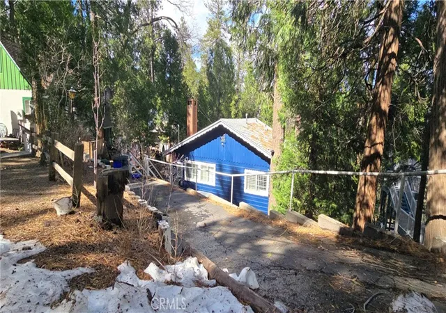 Homes for sale in Crestline, CA | 24032 Alpine, Crestline, CA 92325 | MLS# SW26128814
