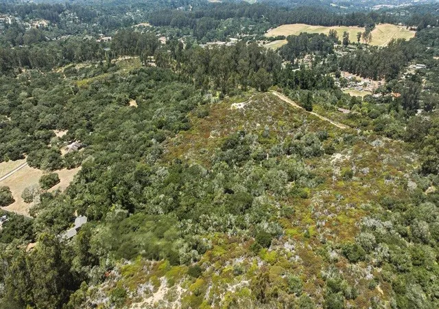 4th image of 0 Joshua Rd, Salinas, CA 93907 | MLS# ML82050907