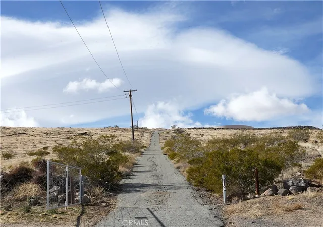 63rd image of 56365 Terra Vista Dr, Yucca Valley, CA 92284 | MLS# JT26128919