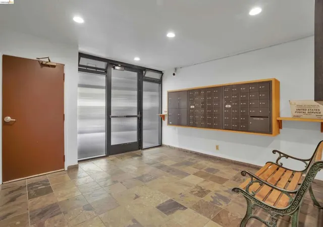 Homes for sale in Oakland, CA | 425 Orange St #202, Oakland, CA 94610 | MLS# 41138225