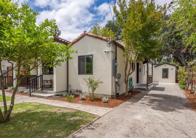 Homes for sale in Redwood City, CA | 926 Iris St, Redwood City, CA 94061 | MLS# ML82050908