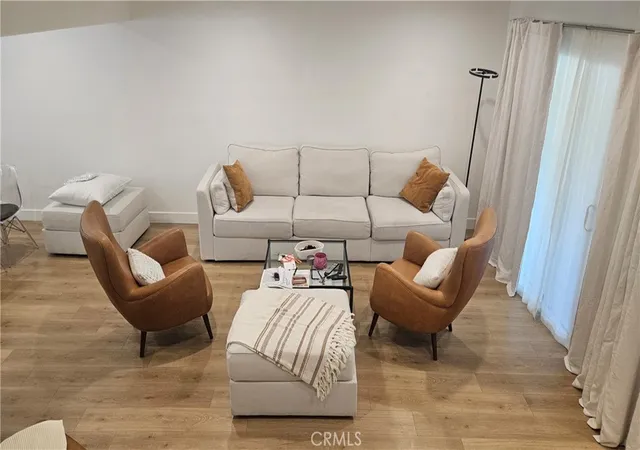 2nd image of 18333 Hatteras St #68, Tarzana, CA 91356 | MLS# SR26128977
