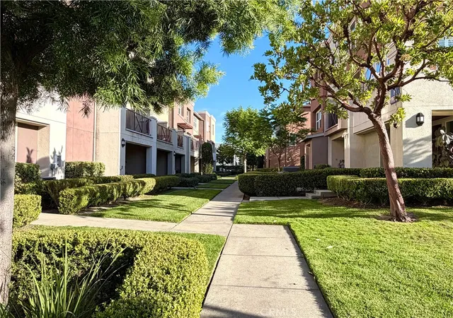 Homes for sale in Compton, CA | 500 N Willowbrook #M3, Compton, CA 90220 | MLS# PW26128999