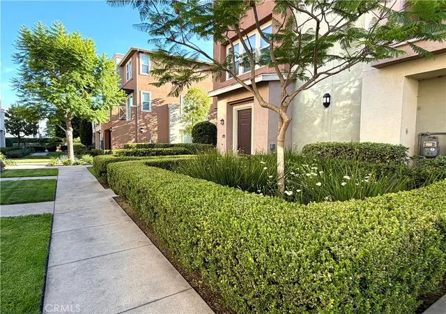 Homes for sale in Compton, CA | 500 N Willowbrook #M3, Compton, CA 90220 | MLS# PW26128999