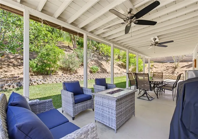 Photo 3 of Sale Pending at 27923 Redwood Glen Rd, Valencia, CA 91354 | MLS# BB26123253 | Listing updated on 2026-08-04