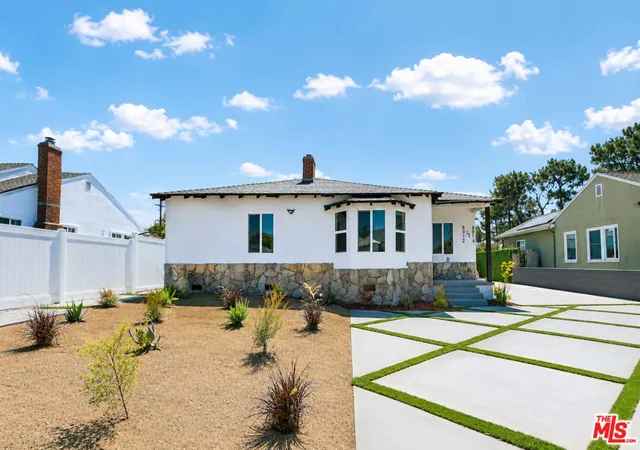 1st image of 8012 Irvine Ave, North Hollywood, CA 91605 | MLS# 26847105