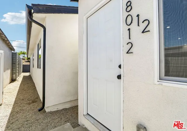 4th image of 8012 Irvine Ave, North Hollywood, CA 91605 | MLS# 26847105