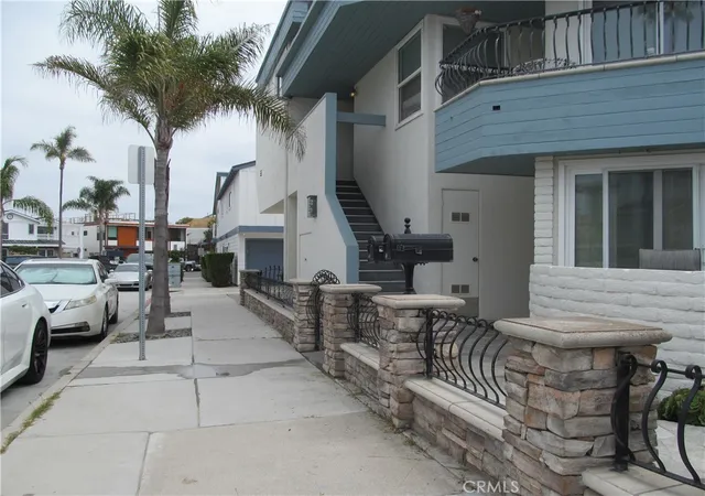 Homes for sale in Newport Beach, CA | 520 W W Balboa Blvd Blvd W, Newport Beach, CA 92661 | MLS# NP26129020