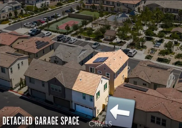 Homes for sale in Fontana, CA | 15982 Parkhouse #2, Fontana, CA 92336 | MLS# HD26128971